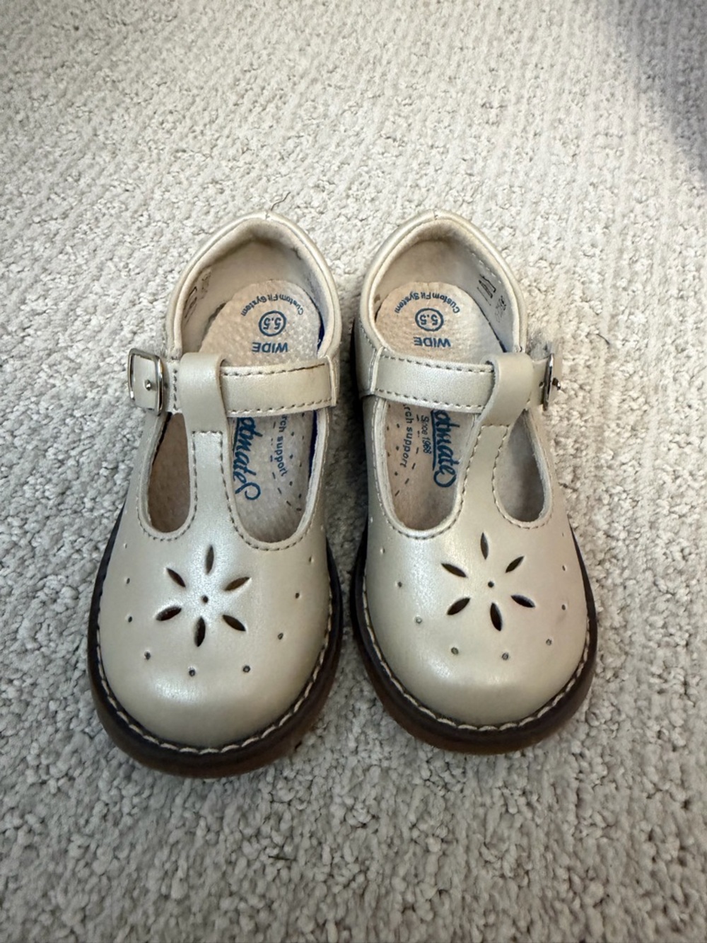 Toddler Gold Footmates Size 5.5